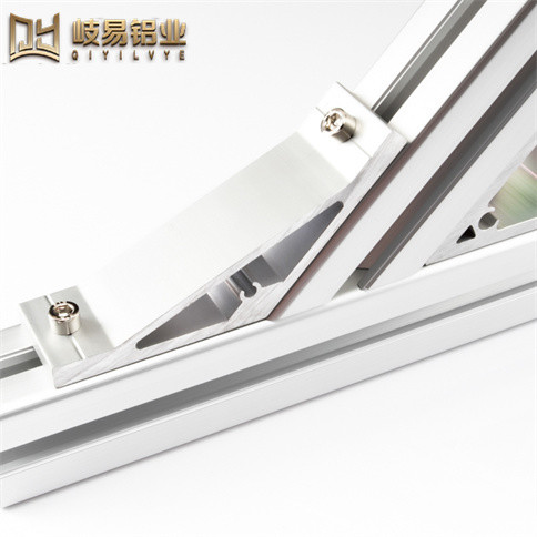 135°支架